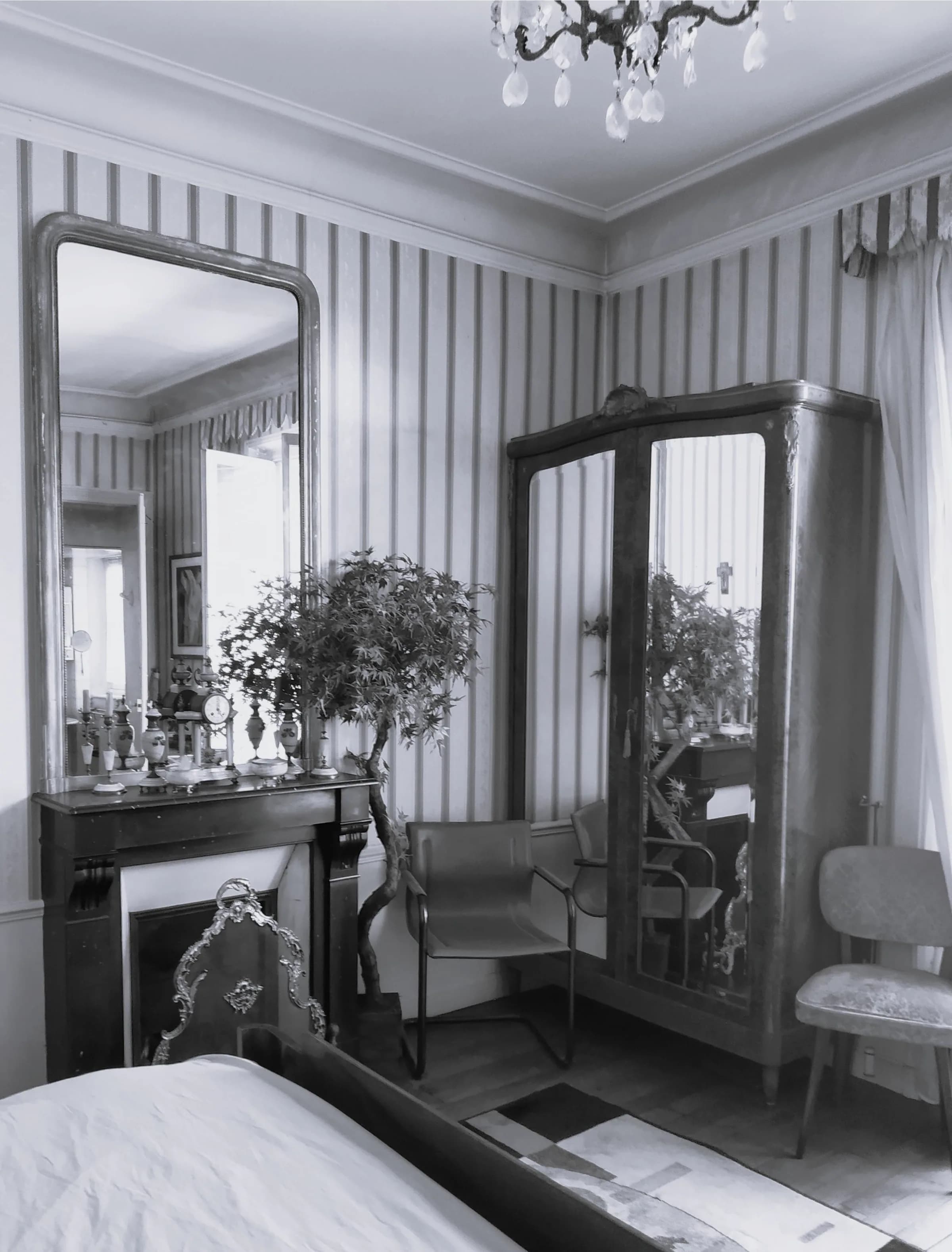 VICTOR — miniature 1