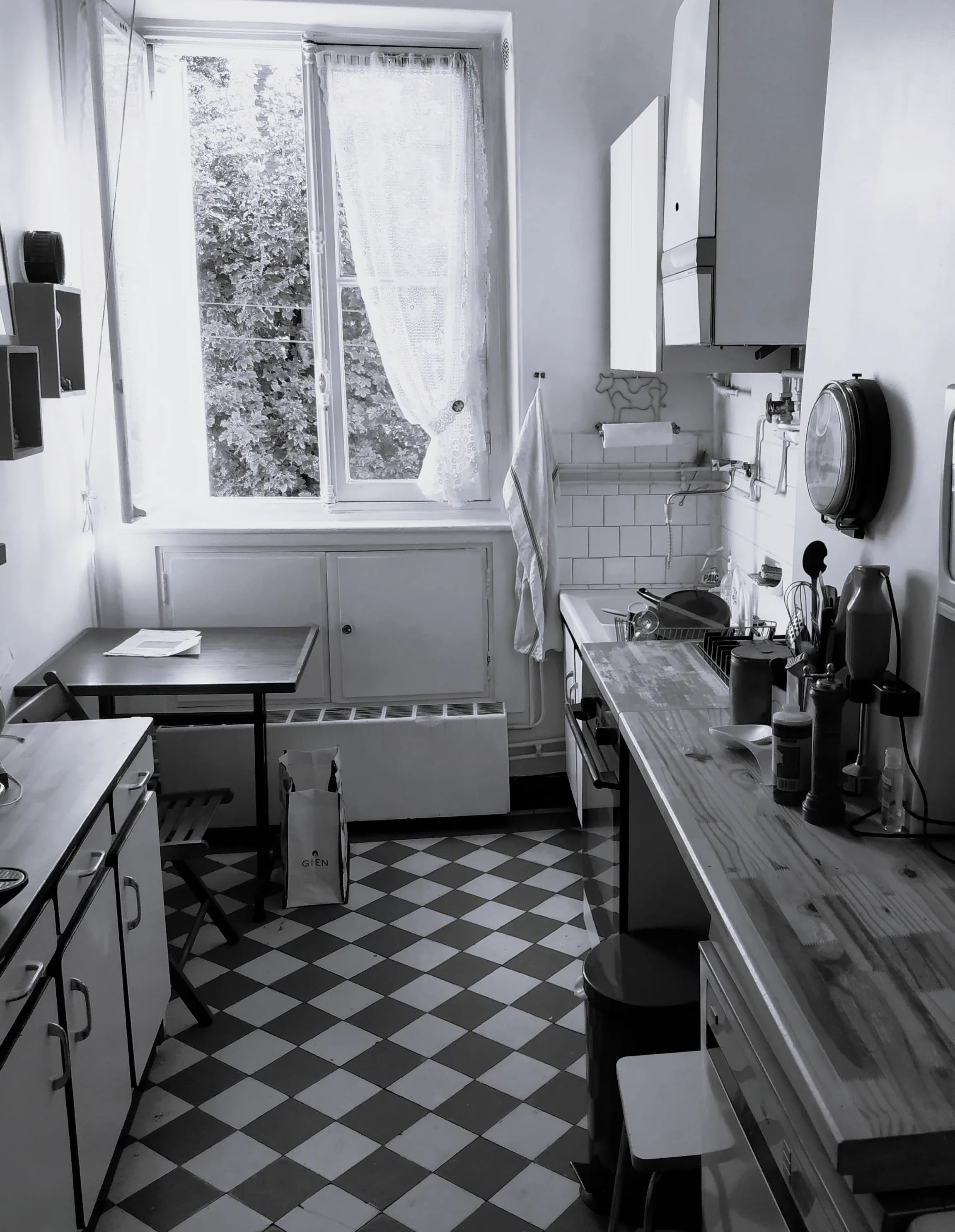 VICTOR — miniature 2