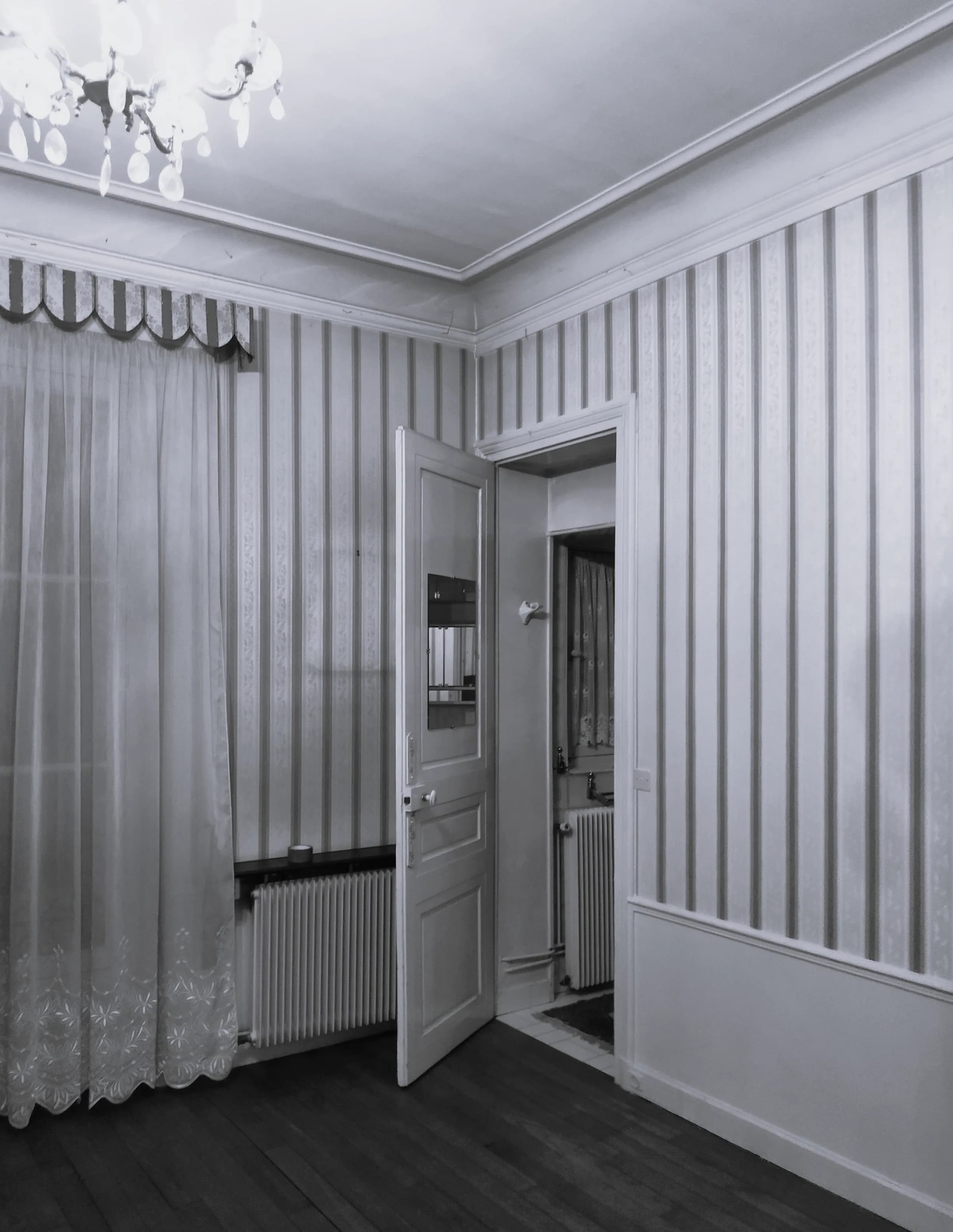 VICTOR — miniature 3