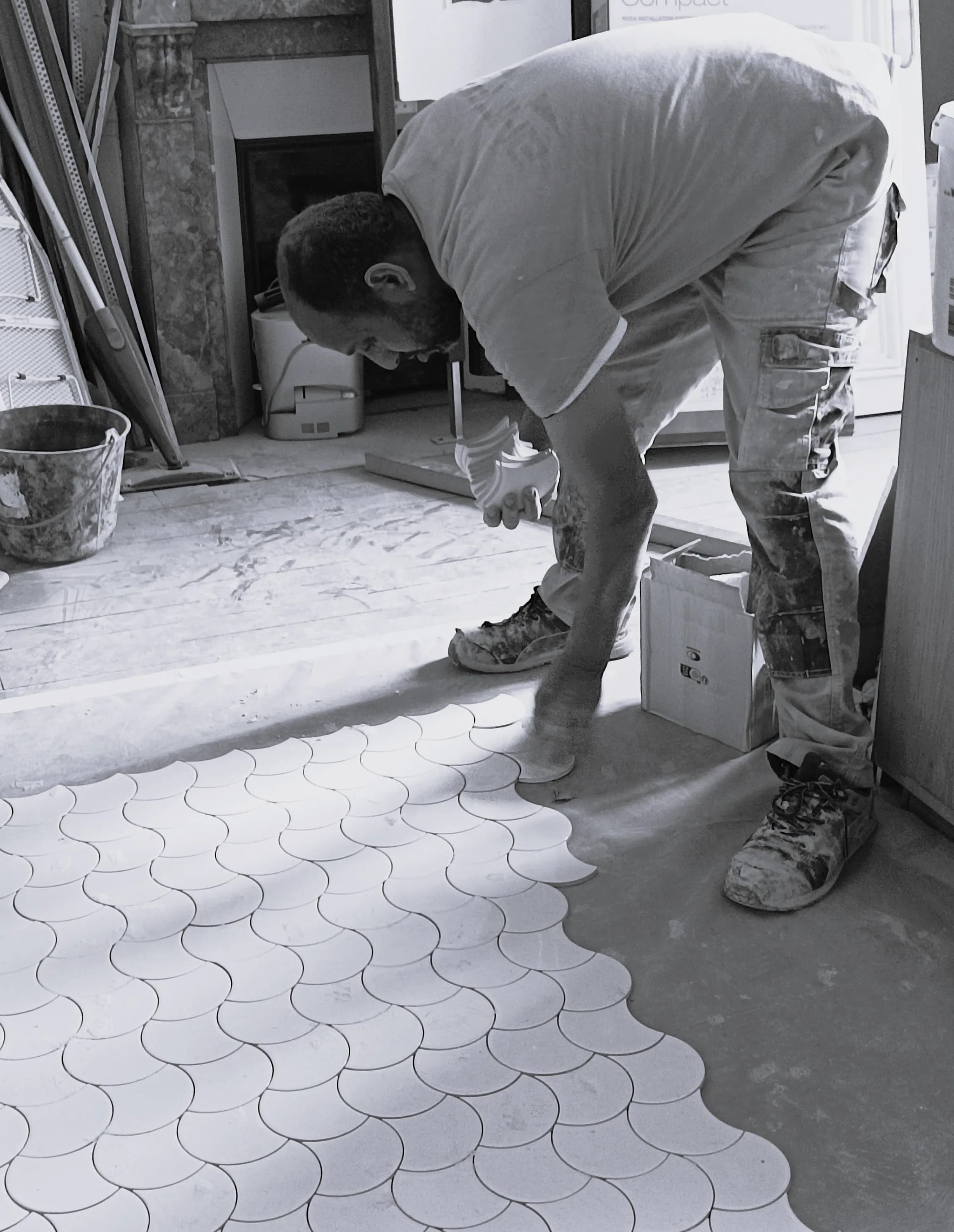 VICTOR — miniature 14